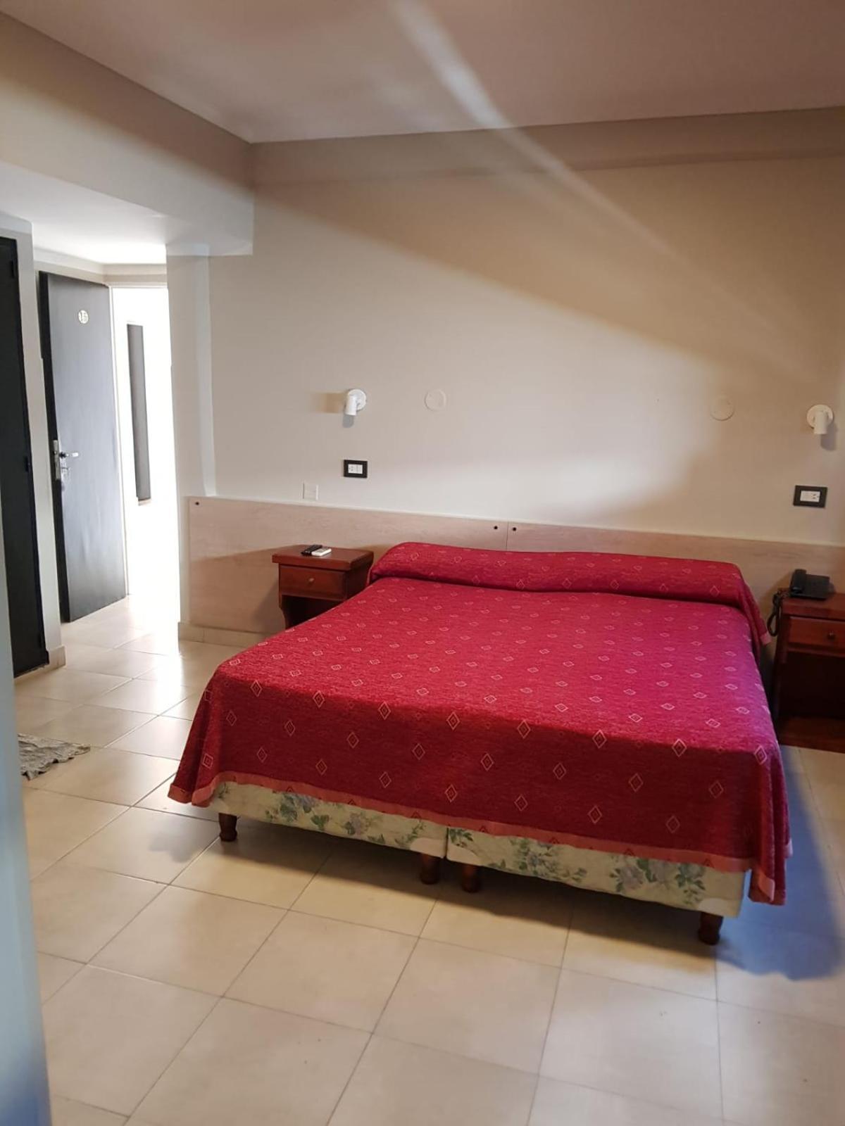 Hotel Marilian II Salta Eksteriør bilde